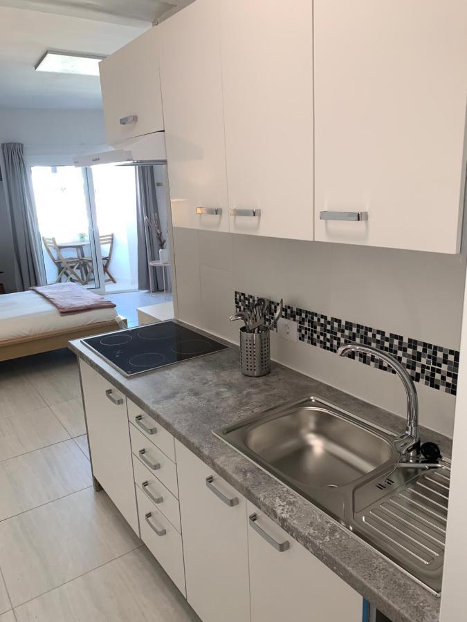 Estudio La Gavota, A 2 Minutos De La Playa Daire Los Cristianos  Dış mekan fotoğraf